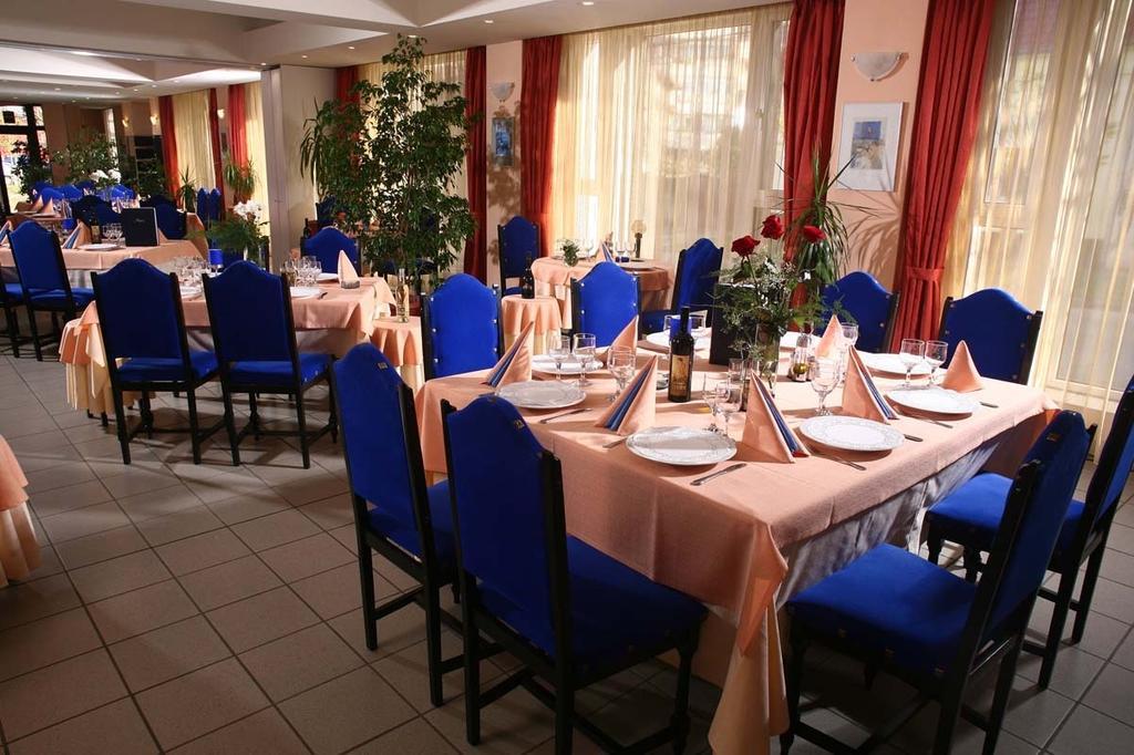 Hotel Reghina Timişoara Restaurant bilde